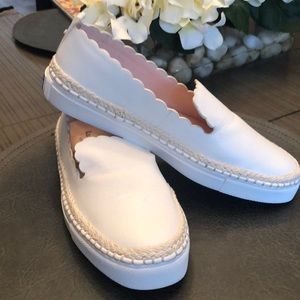 Kate Spade White Scalloped Sneakers Sz 7B